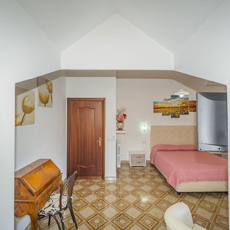 Villa Incoronata 아제롤라 외부 사진